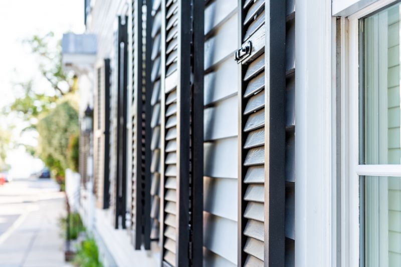 Shutter Reattachment in Kansas City, KS